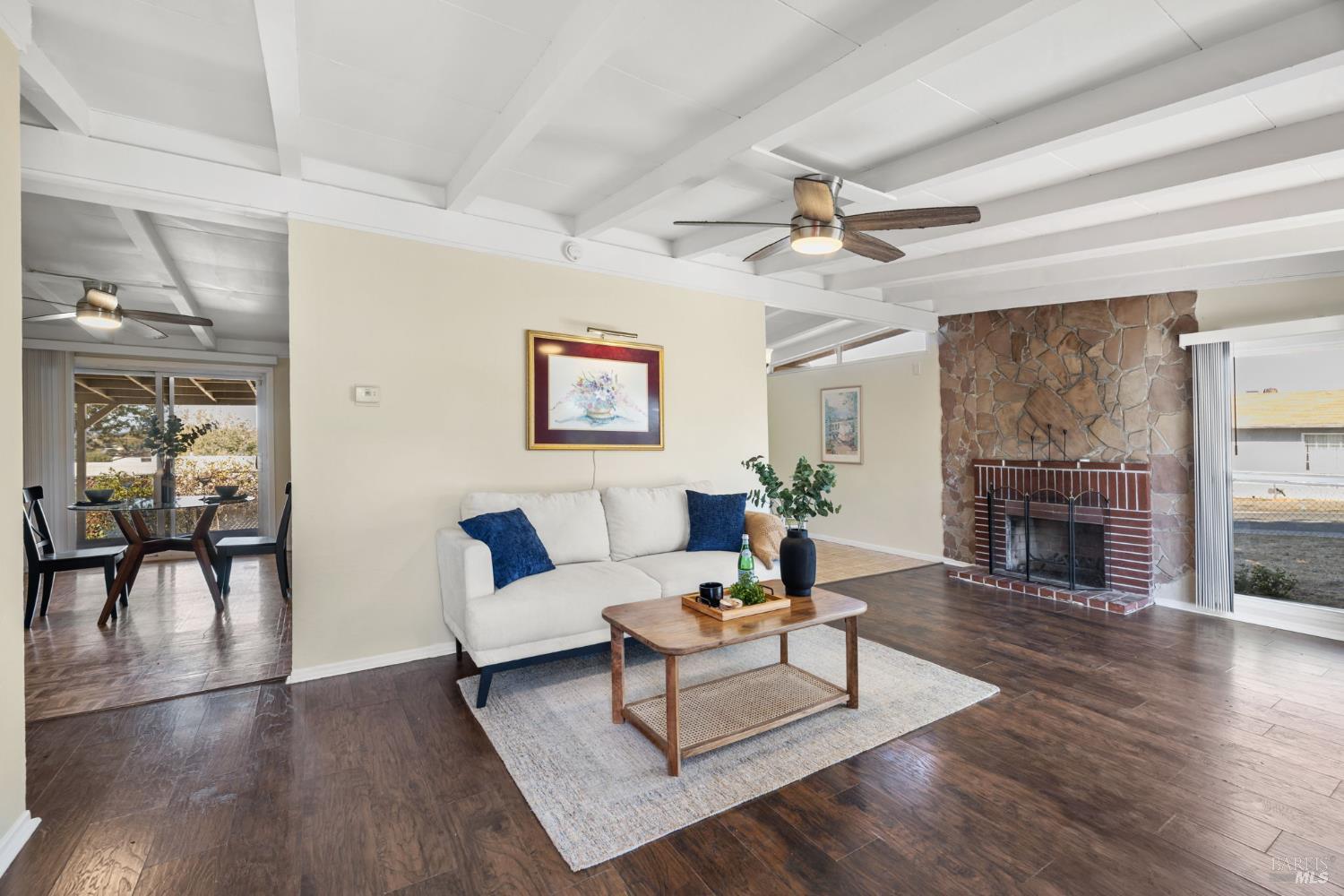 Detail Gallery Image 4 of 42 For 1401 Coronel Ave, Vallejo,  CA 94591 - 3 Beds | 2 Baths