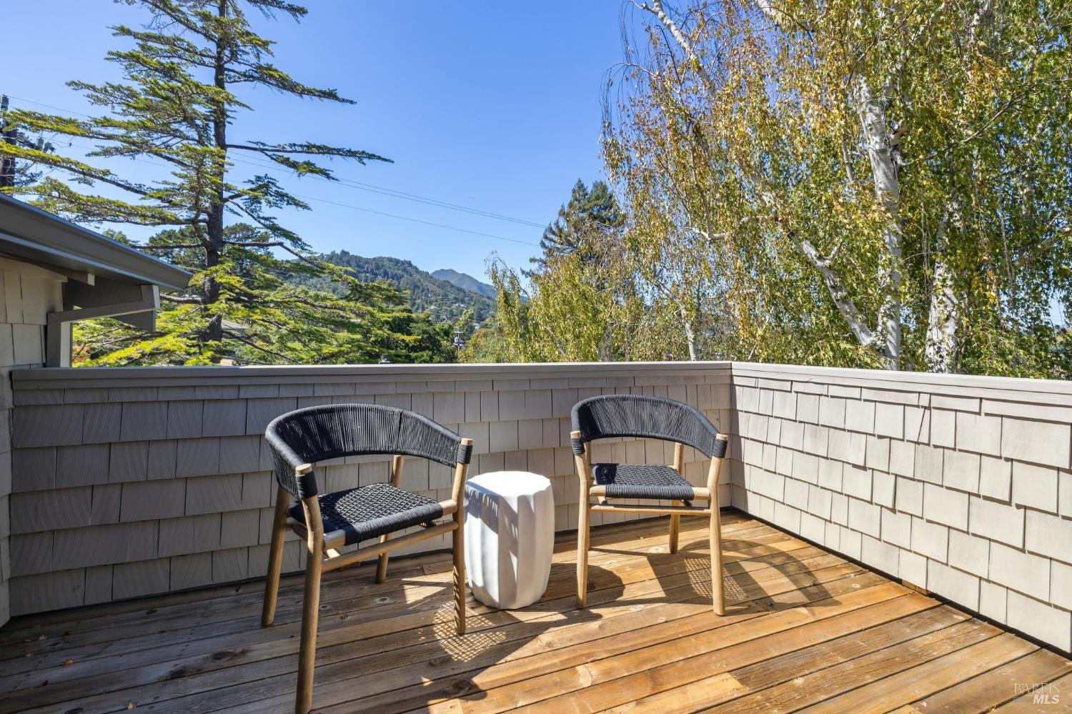 Detail Gallery Image 22 of 43 For 274 Sausalito St, Corte Madera,  CA 94925 - 2 Beds | 1 Baths