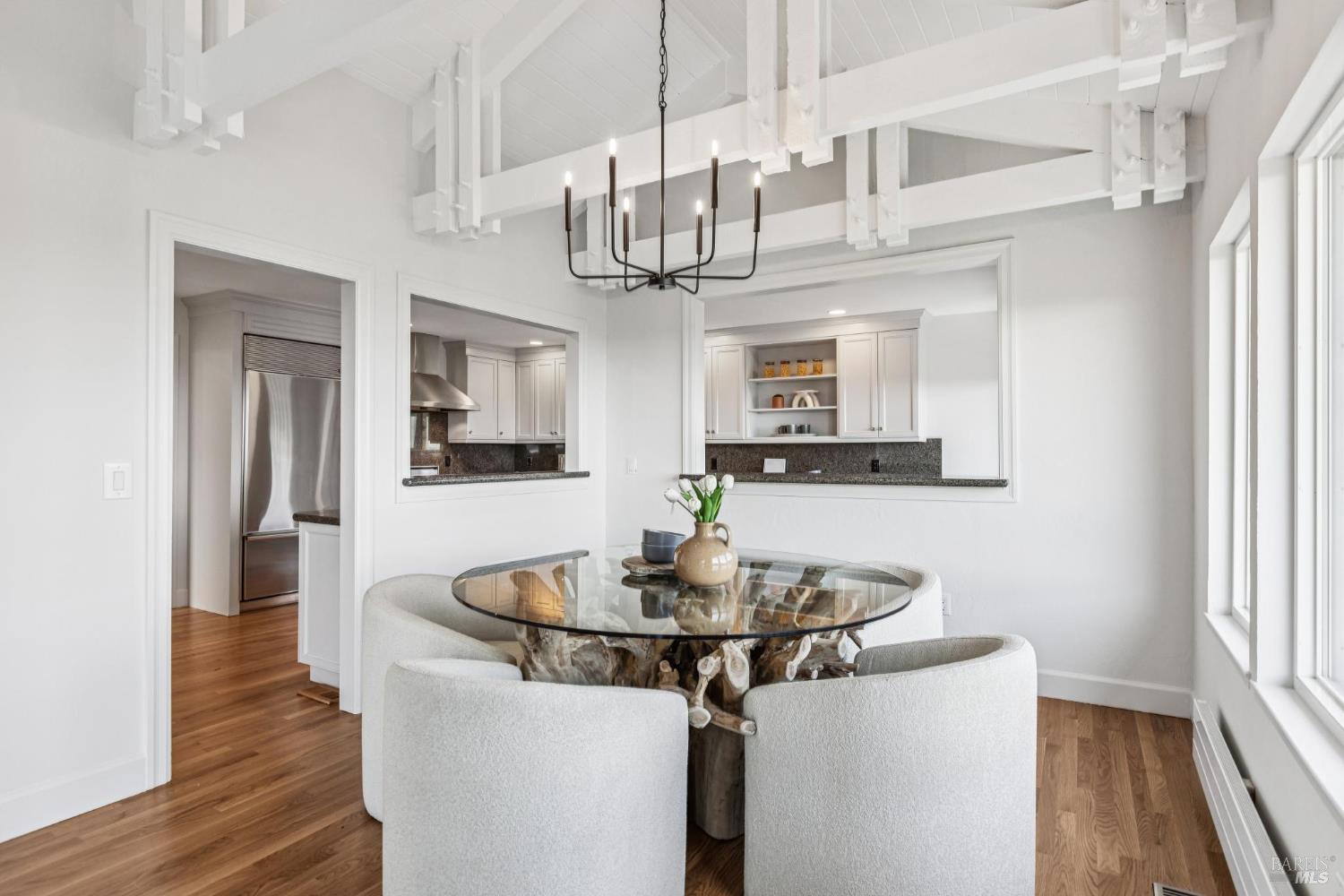 Detail Gallery Image 10 of 51 For 12 Tara View Rd, Belvedere Tiburon,  CA 94920 - 3 Beds | 2/1 Baths