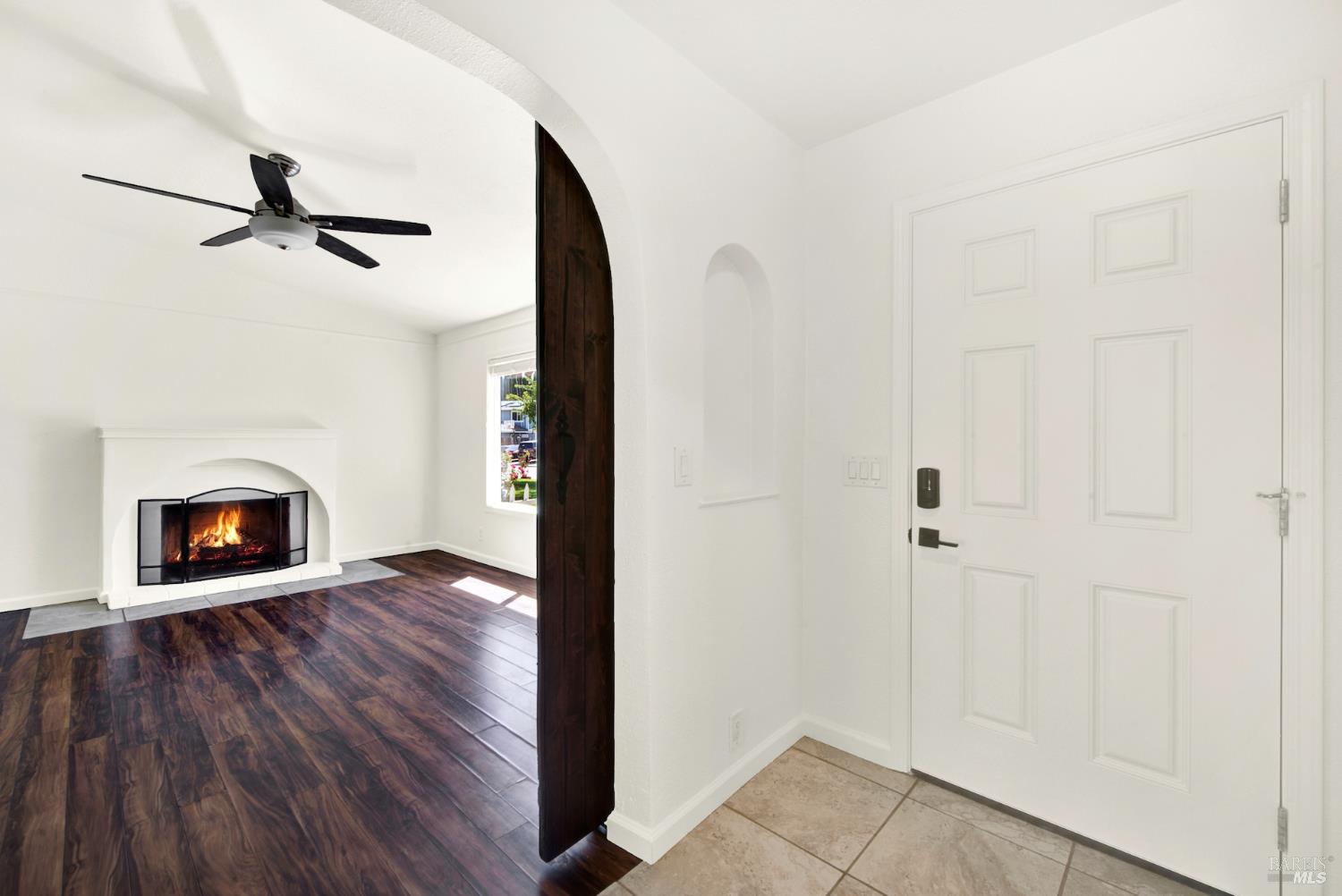 Detail Gallery Image 9 of 56 For 640 Berkshire Dr, Dixon,  CA 95620 - 4 Beds | 2 Baths