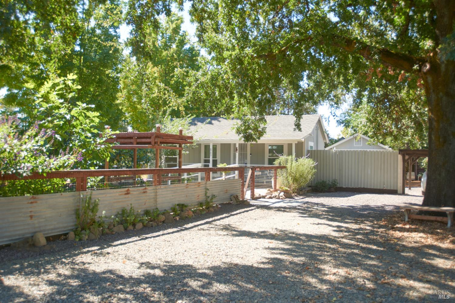 Detail Gallery Image 24 of 40 For 8743 Franklin St, Windsor,  CA 95492 - 1 Beds | 1 Baths