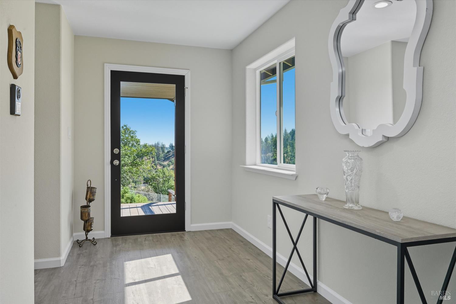 Detail Gallery Image 3 of 40 For 9781 Venturi Dr, Cobb,  CA 95426 - 4 Beds | 2/1 Baths
