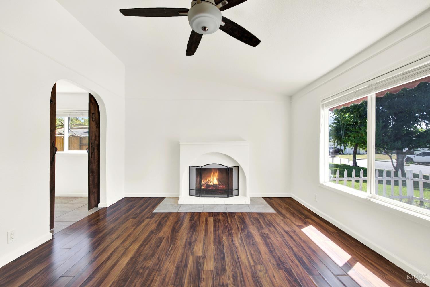 Detail Gallery Image 11 of 56 For 640 Berkshire Dr, Dixon,  CA 95620 - 4 Beds | 2 Baths