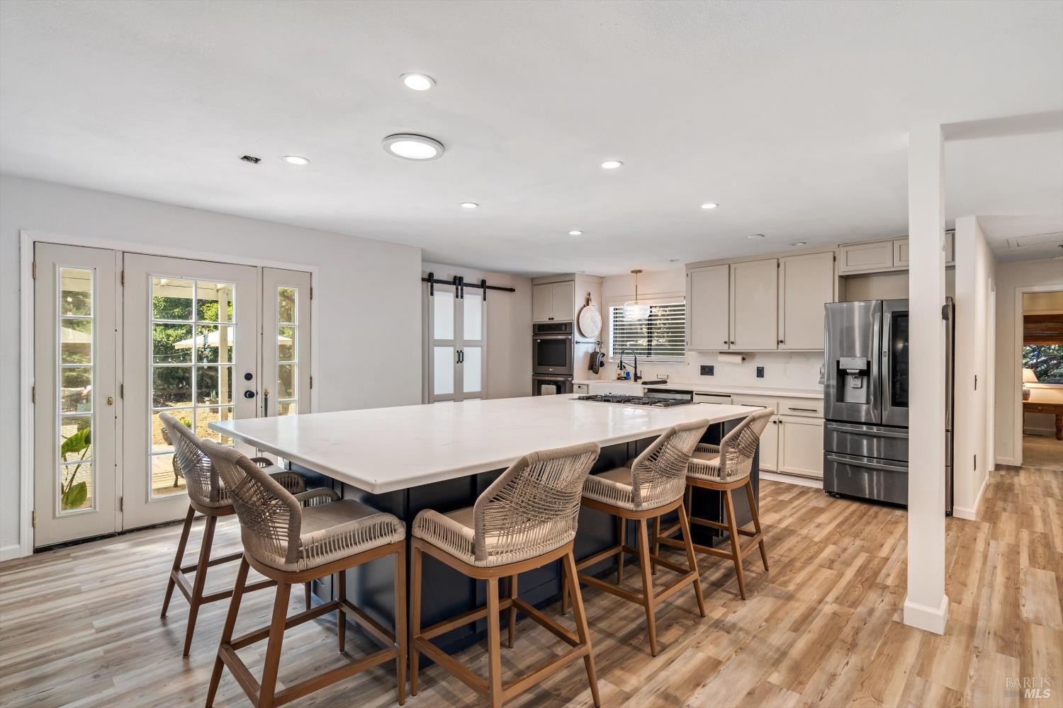 Detail Gallery Image 8 of 40 For 8061 Elphick Rd, Sebastopol,  CA 95472 - 4 Beds | 2/1 Baths