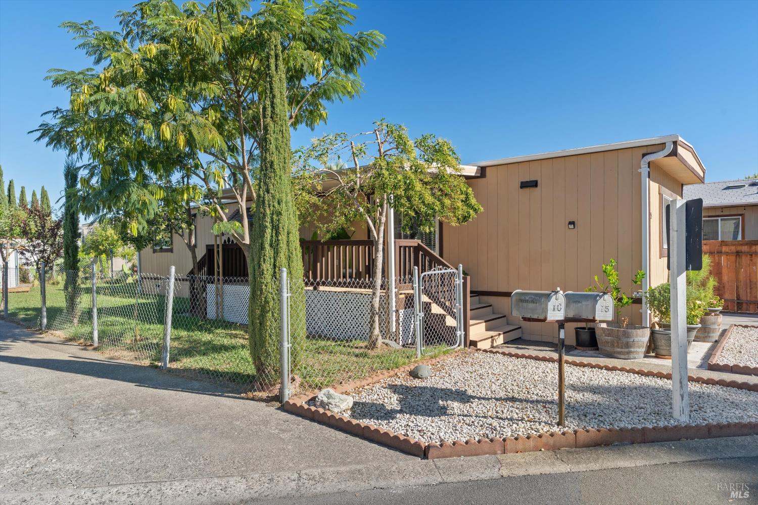 Detail Gallery Image 4 of 21 For 4801 North State St 15, Ukiah,  CA 95482 - 2 Beds | 1 Baths
