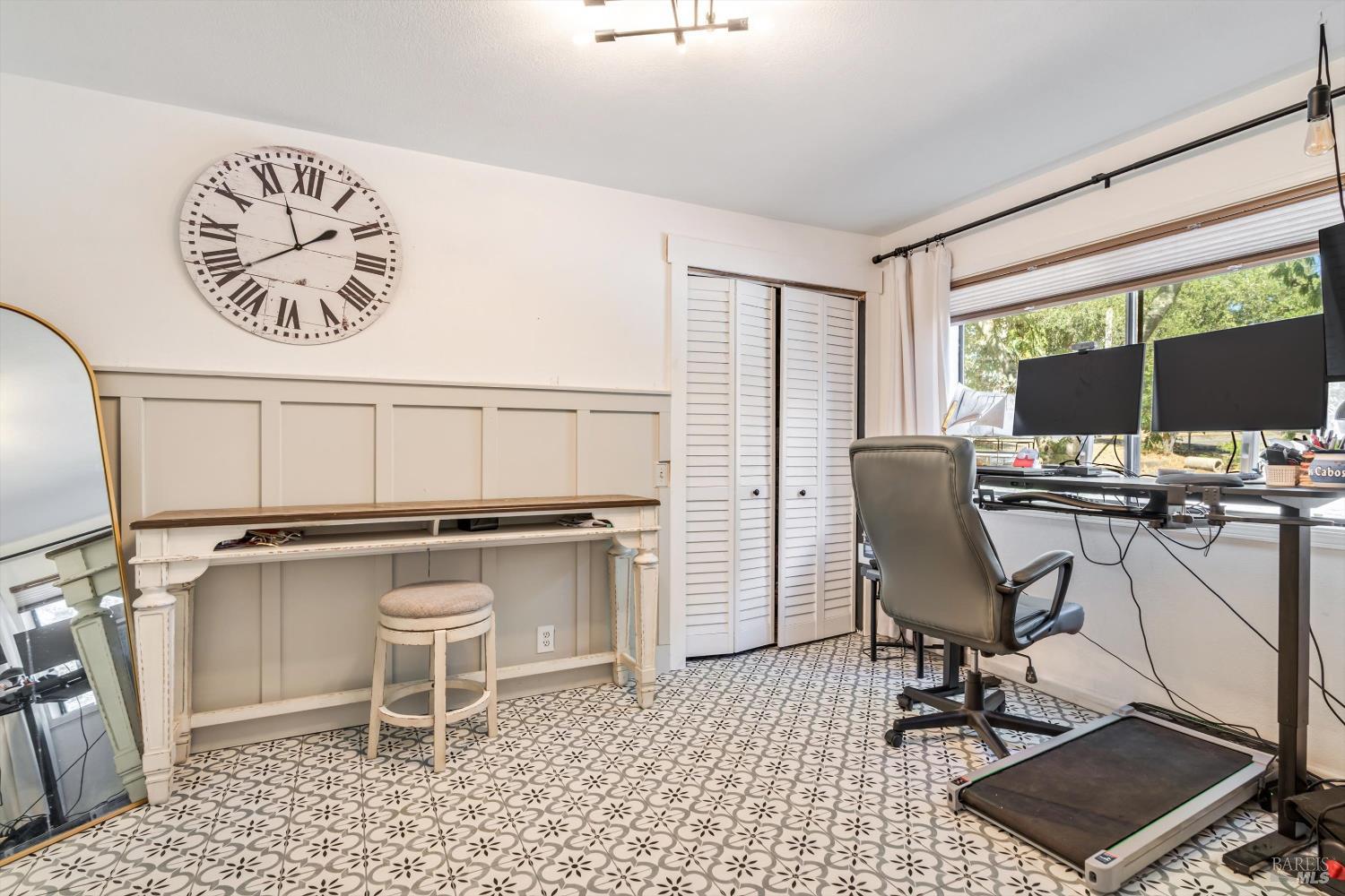 Detail Gallery Image 11 of 40 For 8061 Elphick Rd, Sebastopol,  CA 95472 - 4 Beds | 2/1 Baths