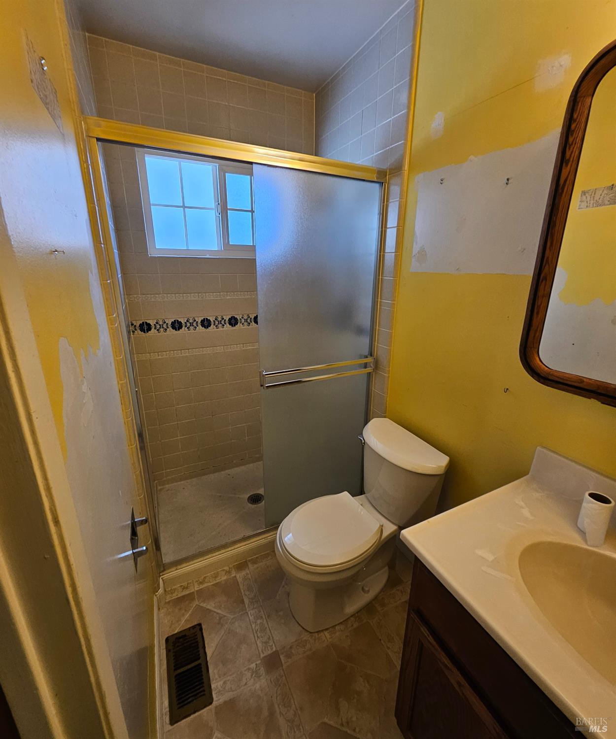 Detail Gallery Image 10 of 19 For 2024 San Luis St, Fairfield,  CA 94533 - 3 Beds | 2 Baths