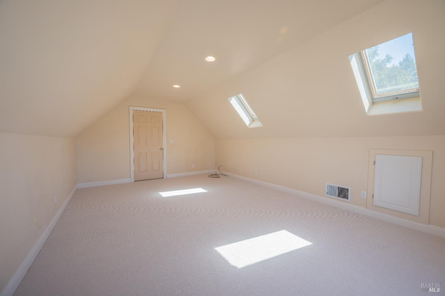 Detail Gallery Image 31 of 37 For 25977 Hawk Ter, Willits,  CA 95490 - 3 Beds | 2/1 Baths