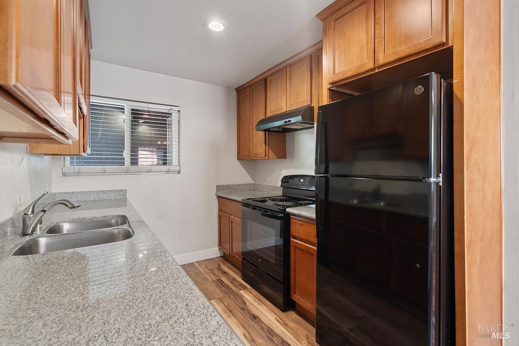 Detail Gallery Image 11 of 36 For 9 Falcon Dr, Vallejo,  CA 94589 - 4 Beds | 2 Baths