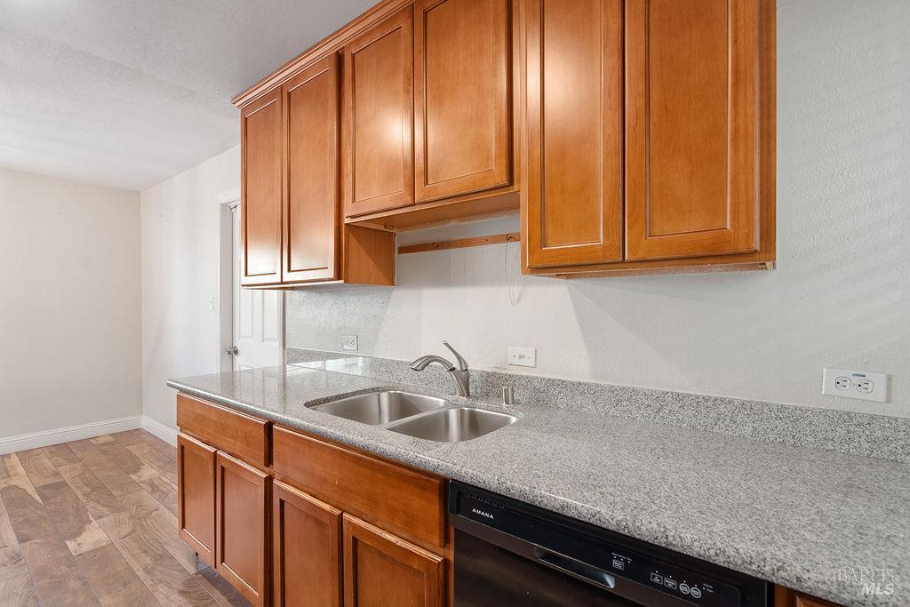 Detail Gallery Image 12 of 36 For 9 Falcon Dr, Vallejo,  CA 94589 - 4 Beds | 2 Baths