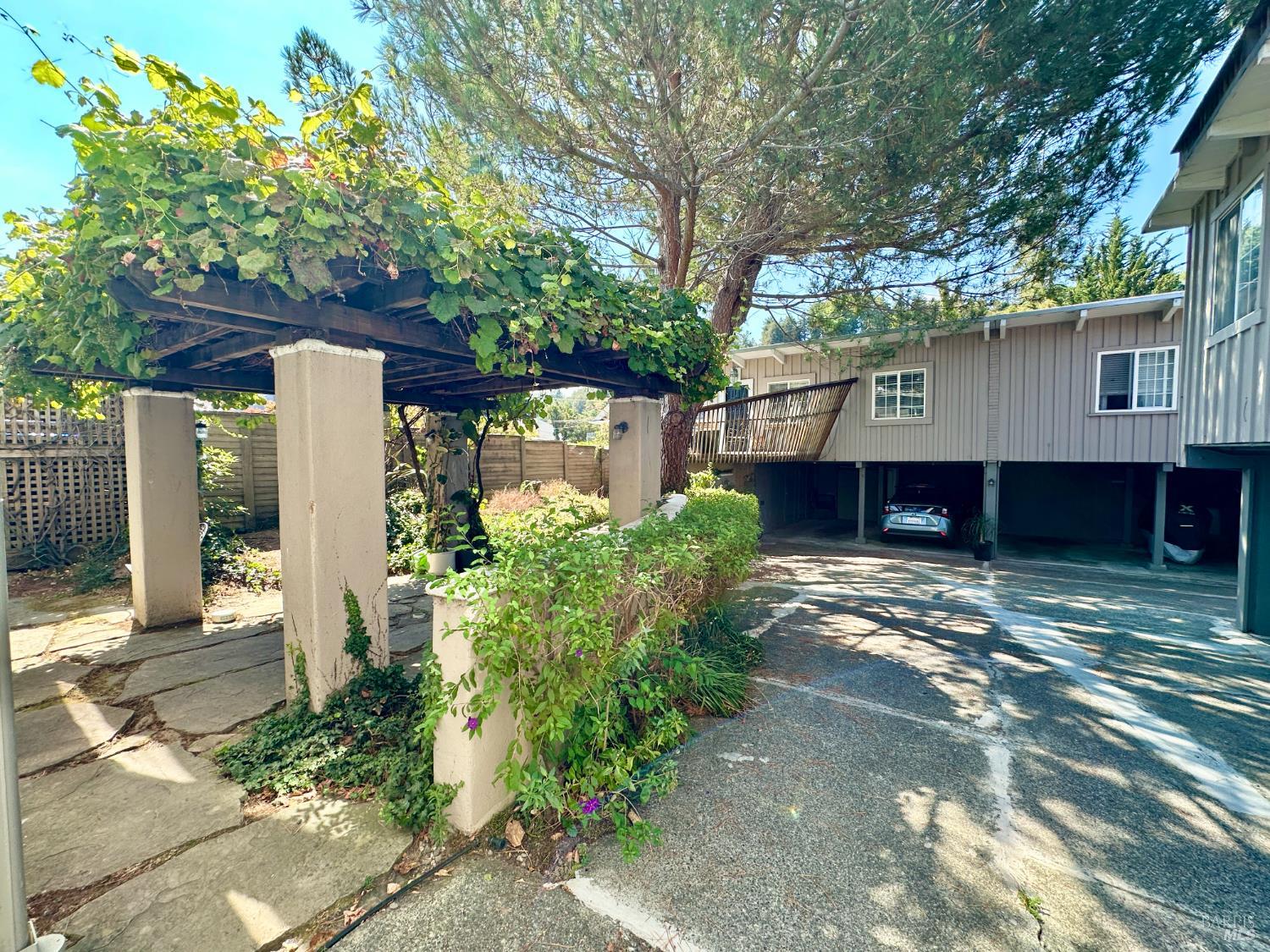 Detail Gallery Image 11 of 27 For 158 E Blithedale Ave, Mill Valley,  CA 94941 - – Beds | – Baths