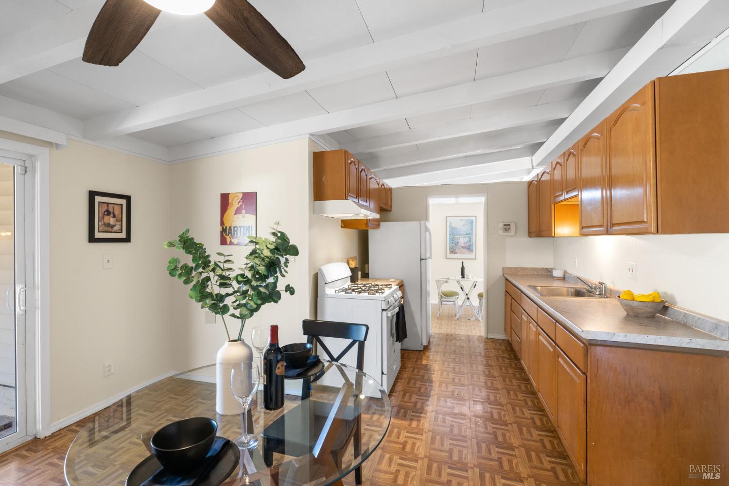 Detail Gallery Image 12 of 42 For 1401 Coronel Ave, Vallejo,  CA 94591 - 3 Beds | 2 Baths