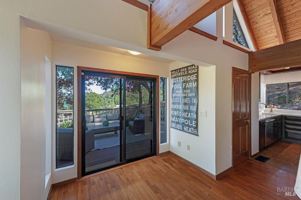 Detail Gallery Image 13 of 48 For 6417 Timber Springs Ct, Santa Rosa,  CA 95409 - 3 Beds | 2/2 Baths