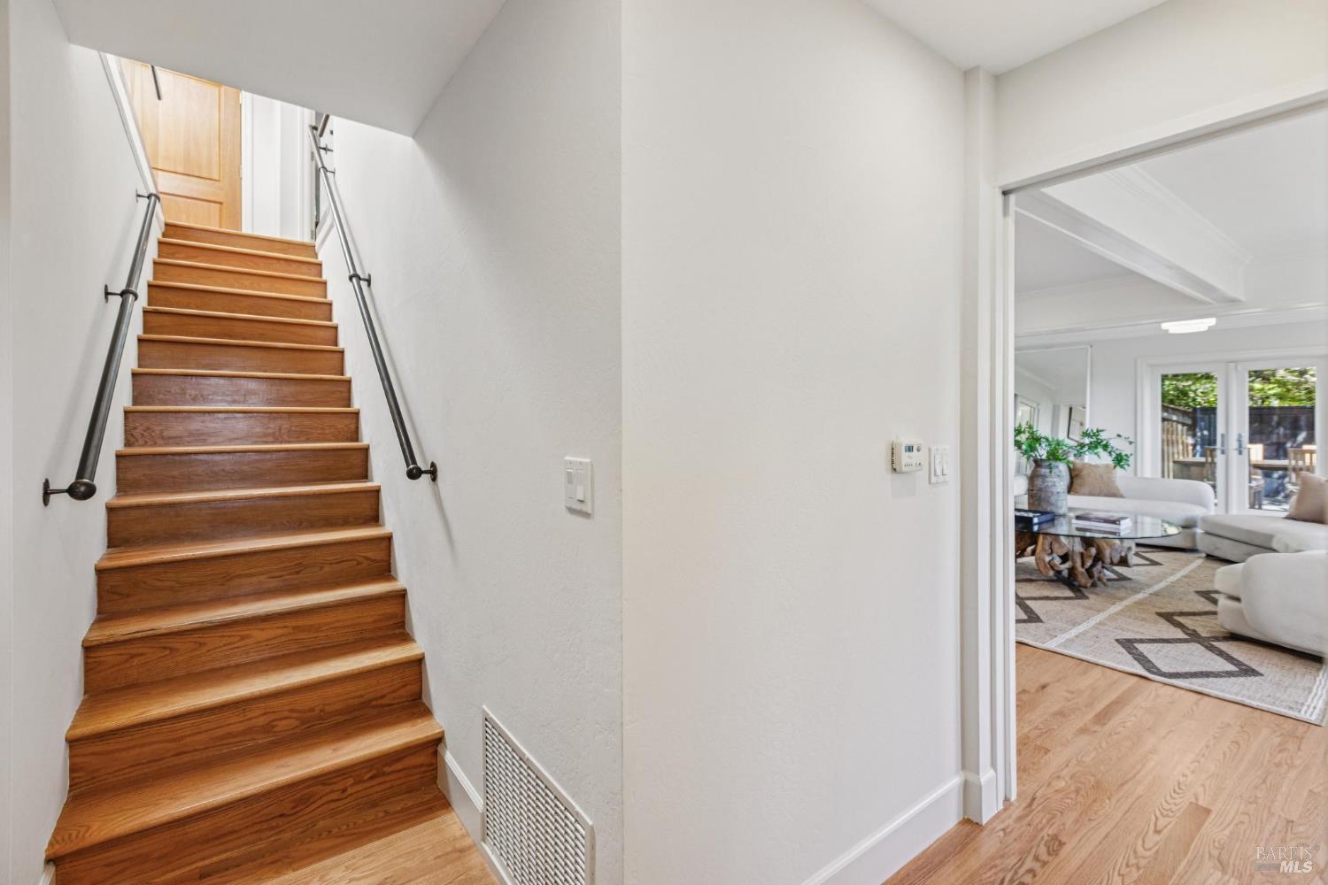 Detail Gallery Image 30 of 51 For 12 Tara View Rd, Belvedere Tiburon,  CA 94920 - 3 Beds | 2/1 Baths