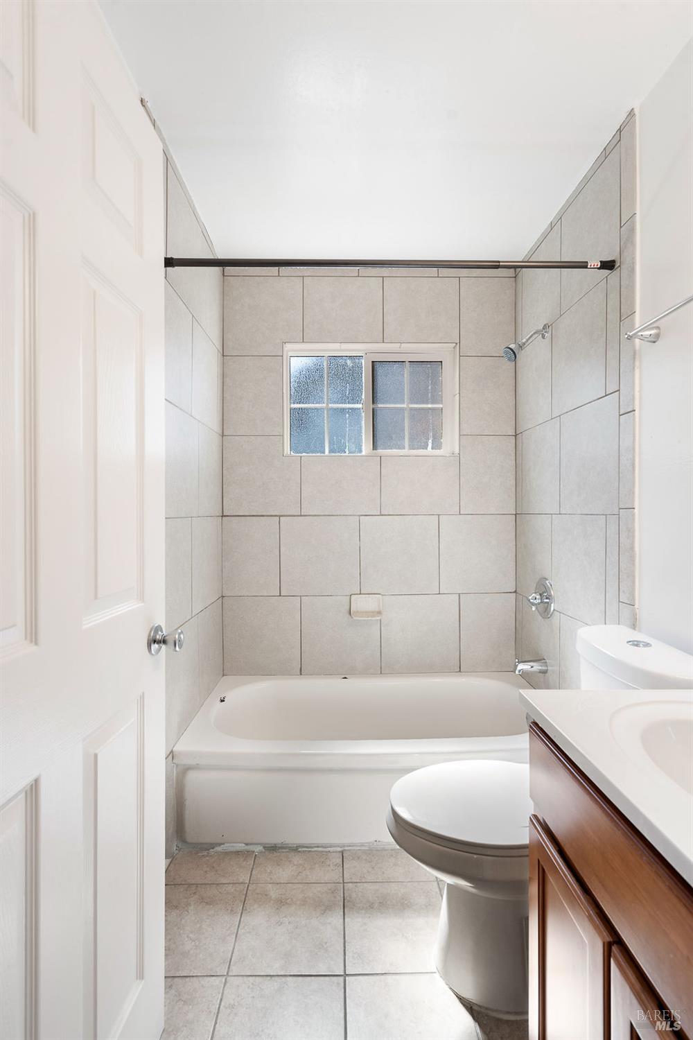 Detail Gallery Image 16 of 36 For 9 Falcon Dr, Vallejo,  CA 94589 - 4 Beds | 2 Baths