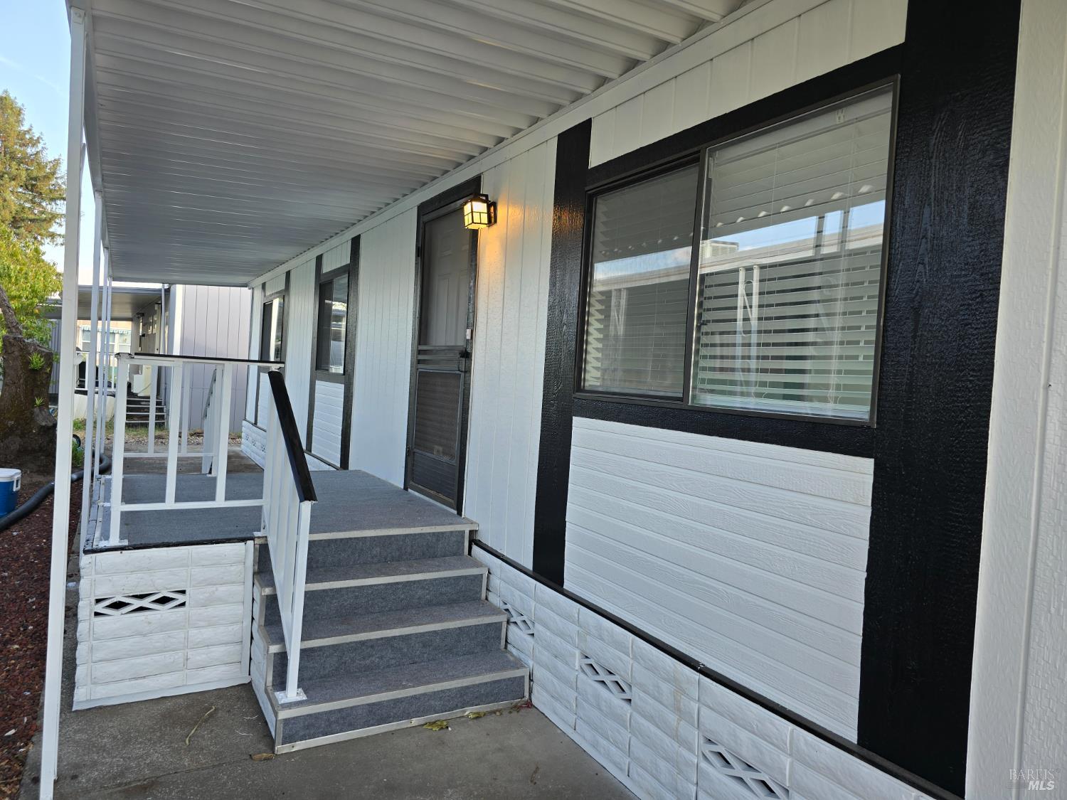 Detail Gallery Image 2 of 14 For 816 Mary Unkn, Santa Rosa,  CA 95403 - 2 Beds | 2 Baths