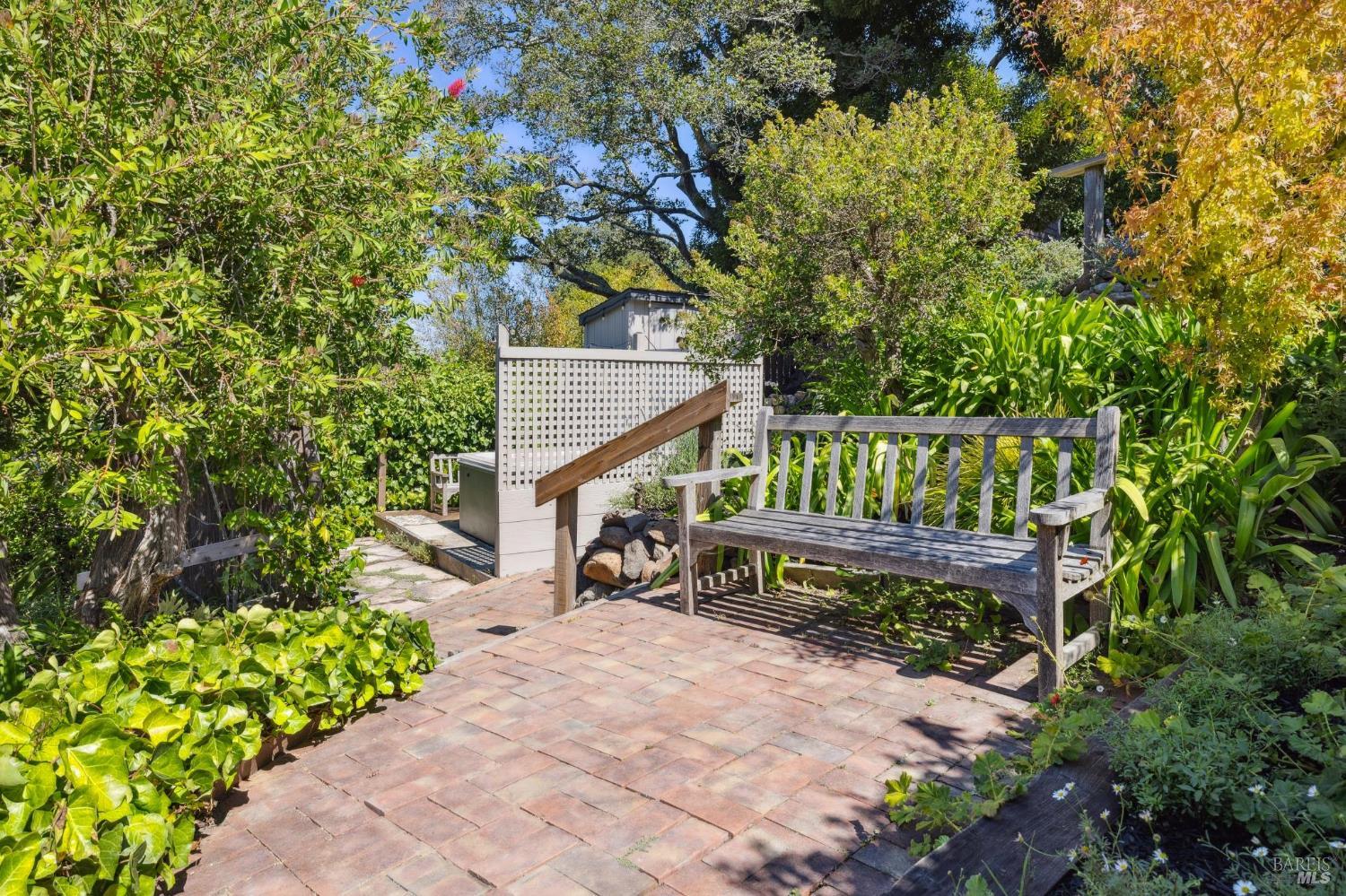 Detail Gallery Image 40 of 43 For 274 Sausalito St, Corte Madera,  CA 94925 - 2 Beds | 1 Baths