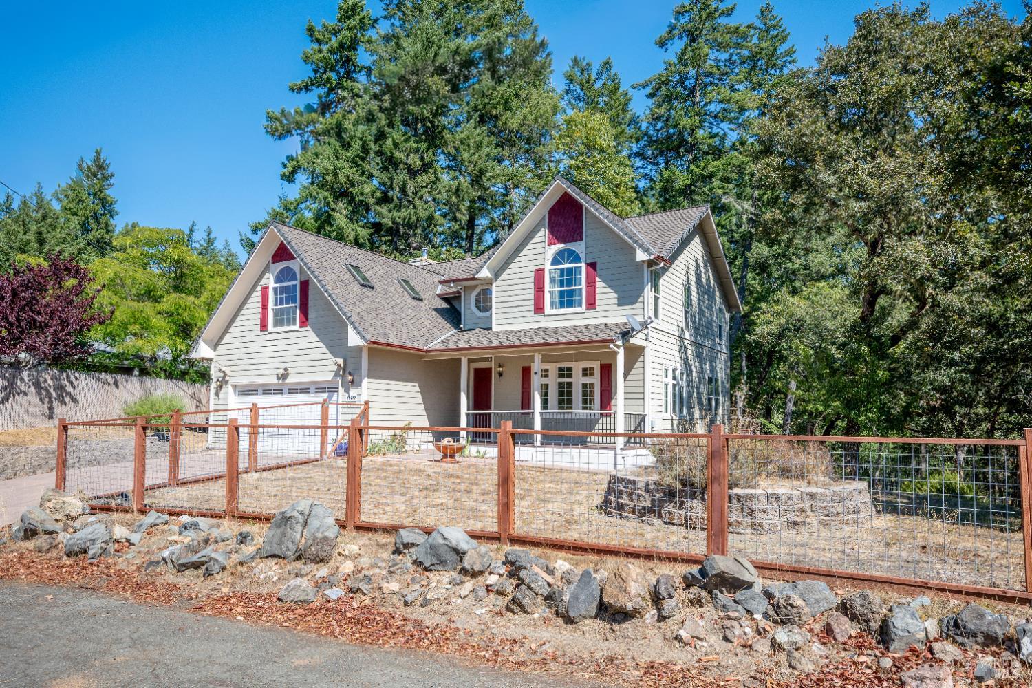 Detail Gallery Image 2 of 37 For 25977 Hawk Ter, Willits,  CA 95490 - 3 Beds | 2/1 Baths