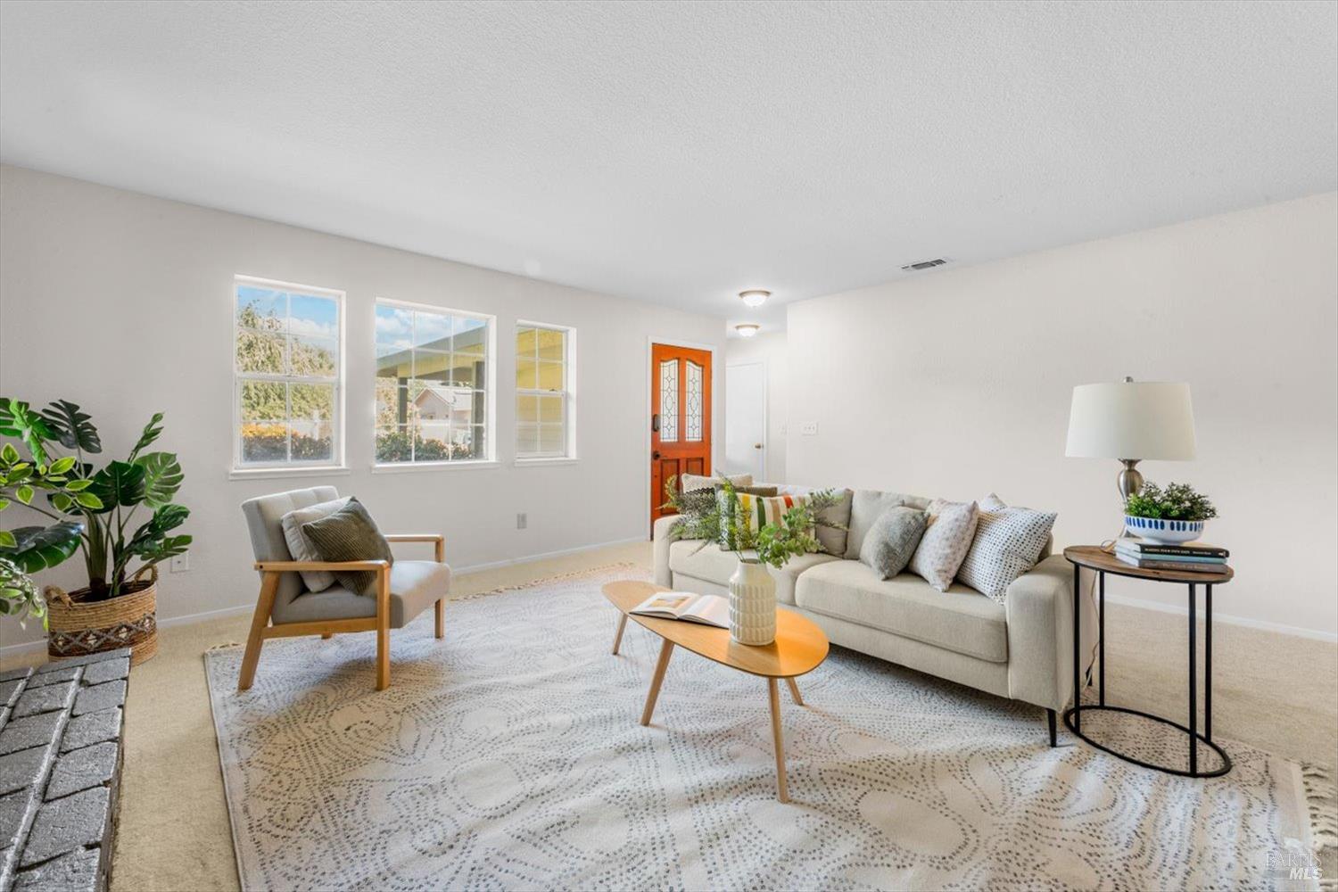 Detail Gallery Image 7 of 54 For 1015 Mason Ct, Dixon,  CA 95620 - 3 Beds | 2 Baths