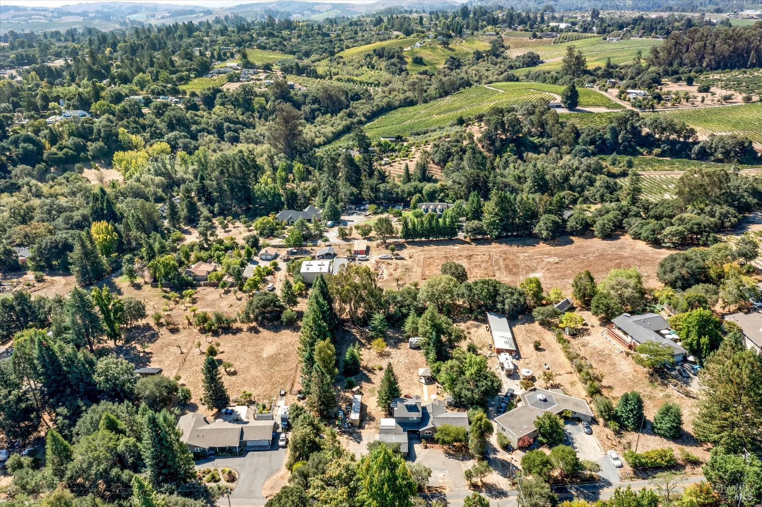 Detail Gallery Image 36 of 40 For 8061 Elphick Rd, Sebastopol,  CA 95472 - 4 Beds | 2/1 Baths