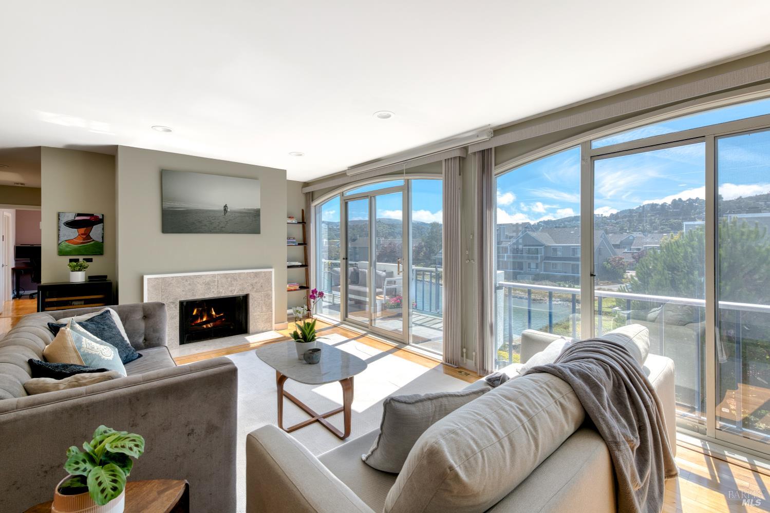 Detail Gallery Image 8 of 35 For 5331 Shelter Bay Ave, Mill Valley,  CA 94941 - 2 Beds | 2 Baths