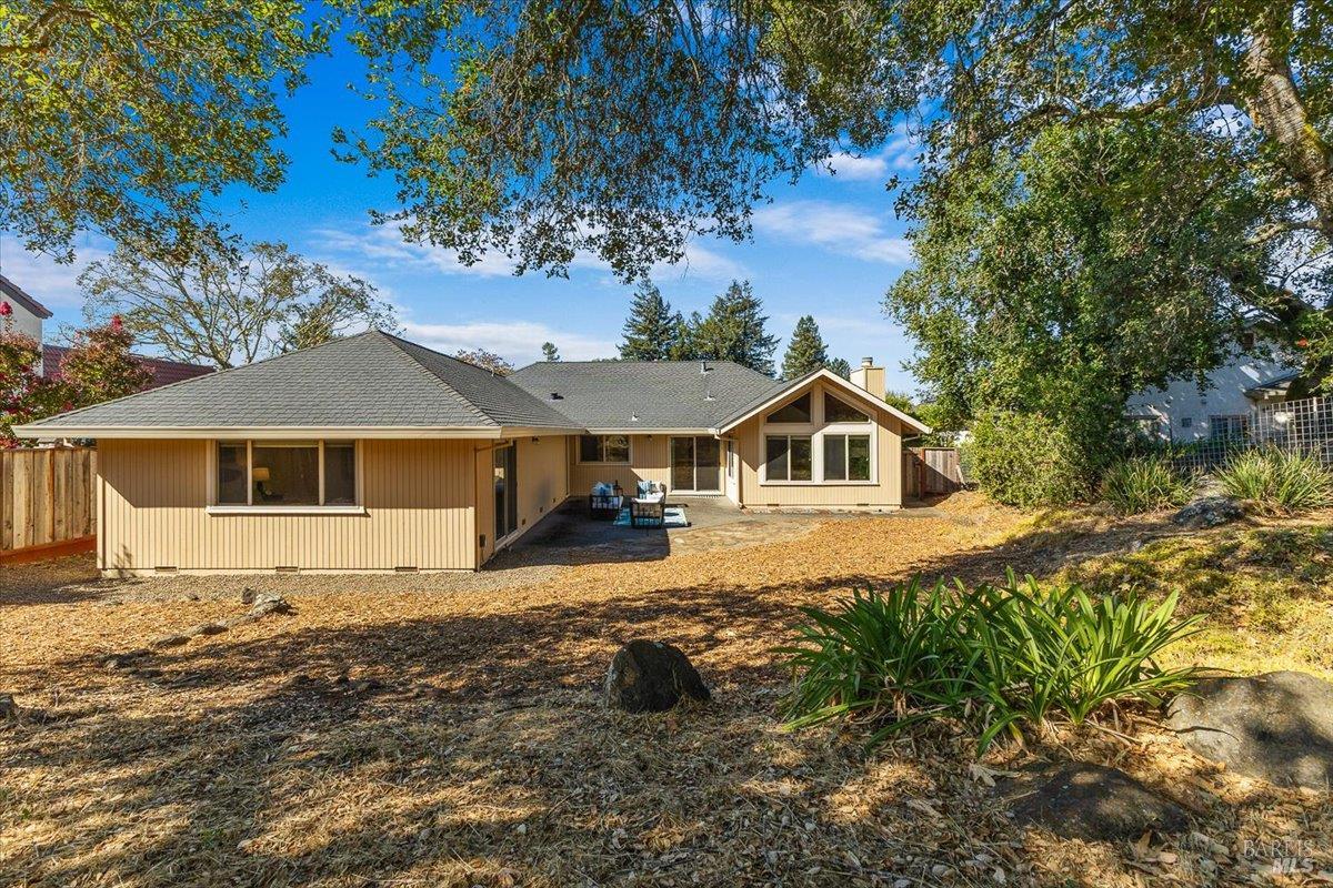 Detail Gallery Image 39 of 42 For 4604 Morris Ct, Santa Rosa,  CA 95405 - 3 Beds | 2/1 Baths