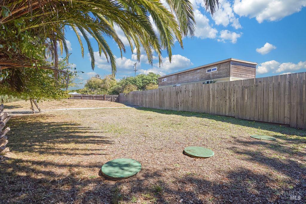 Detail Gallery Image 45 of 56 For 130 Juniper Rd, Bolinas,  CA 94924 - 2 Beds | 1/1 Baths