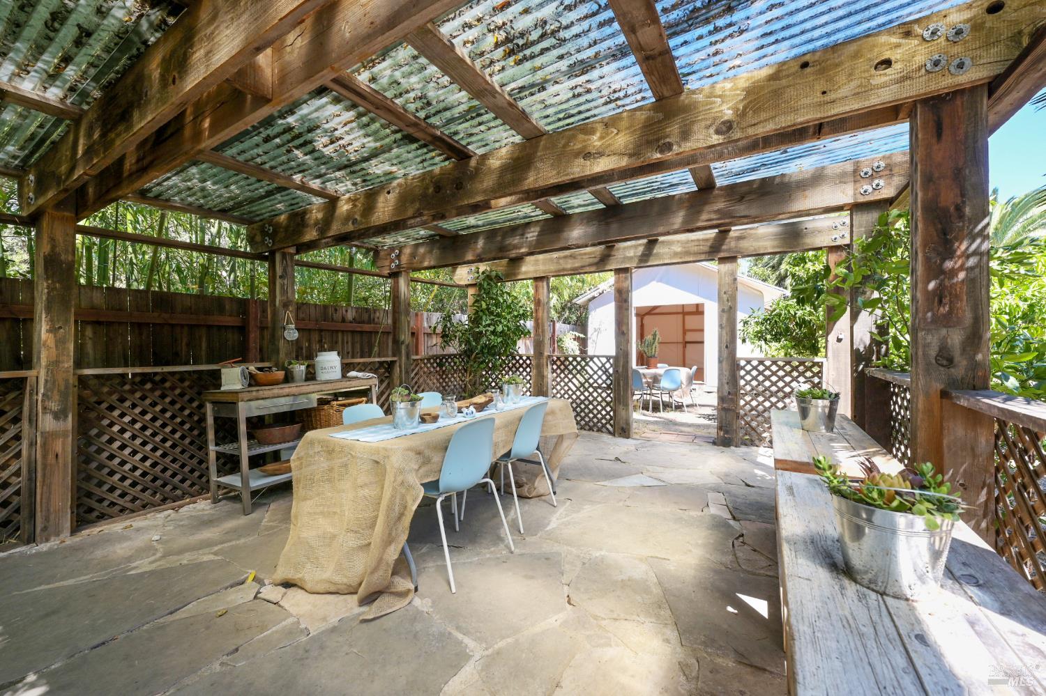 Detail Gallery Image 39 of 64 For 192 Atherton Ave, Novato,  CA 94945 - 3 Beds | 2 Baths