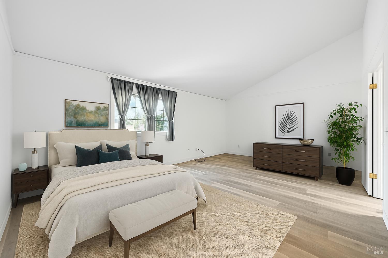 Detail Gallery Image 26 of 35 For 1240 North St, Santa Rosa,  CA 95404 - 2 Beds | 2 Baths