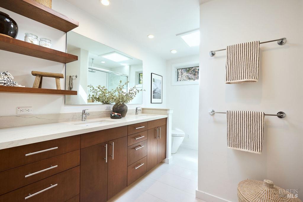 Detail Gallery Image 20 of 56 For 130 Juniper Rd, Bolinas,  CA 94924 - 2 Beds | 1/1 Baths