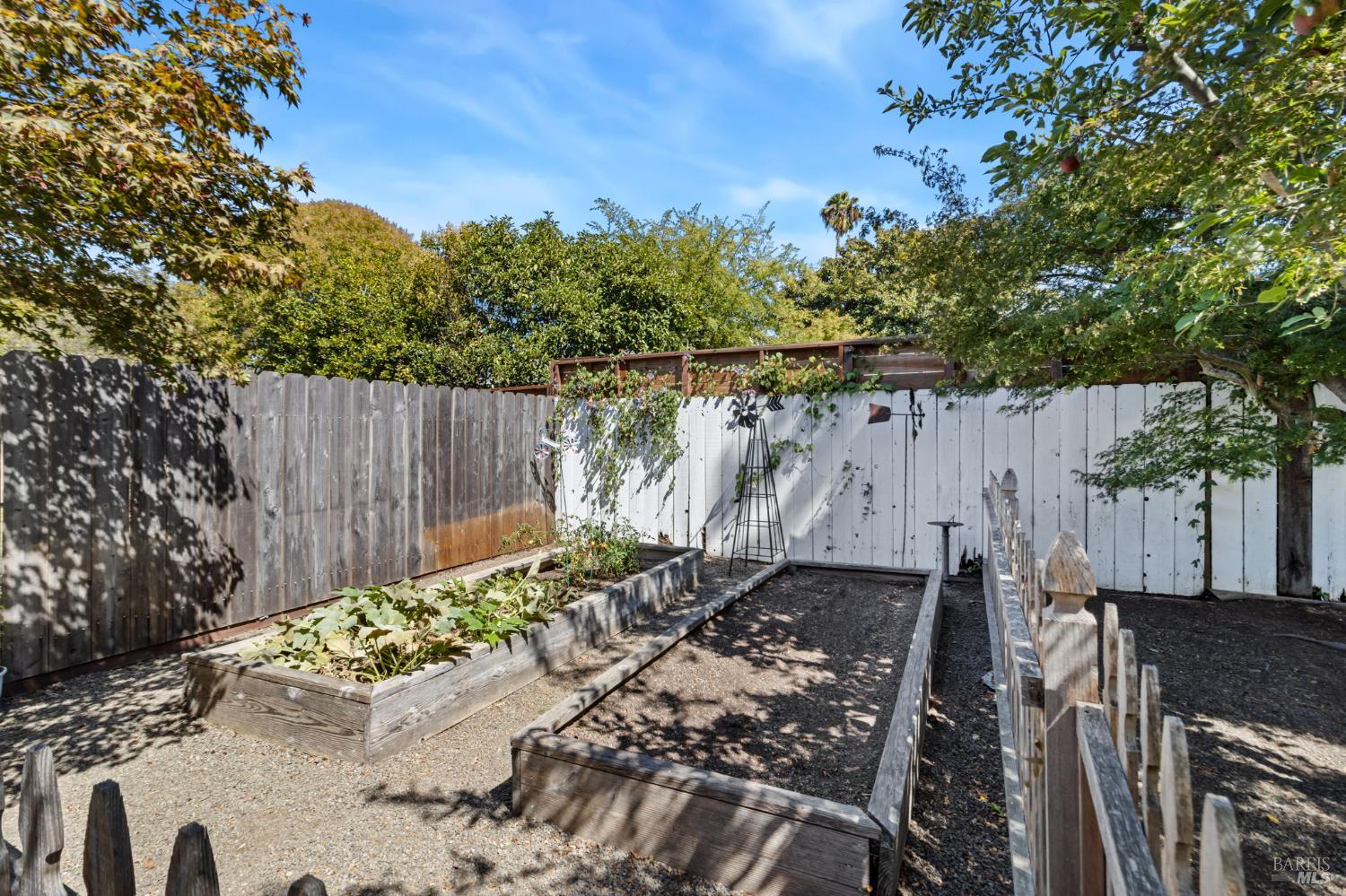 Detail Gallery Image 22 of 27 For 3122 Piedmont Ave, Napa,  CA 94558 - 3 Beds | 2 Baths