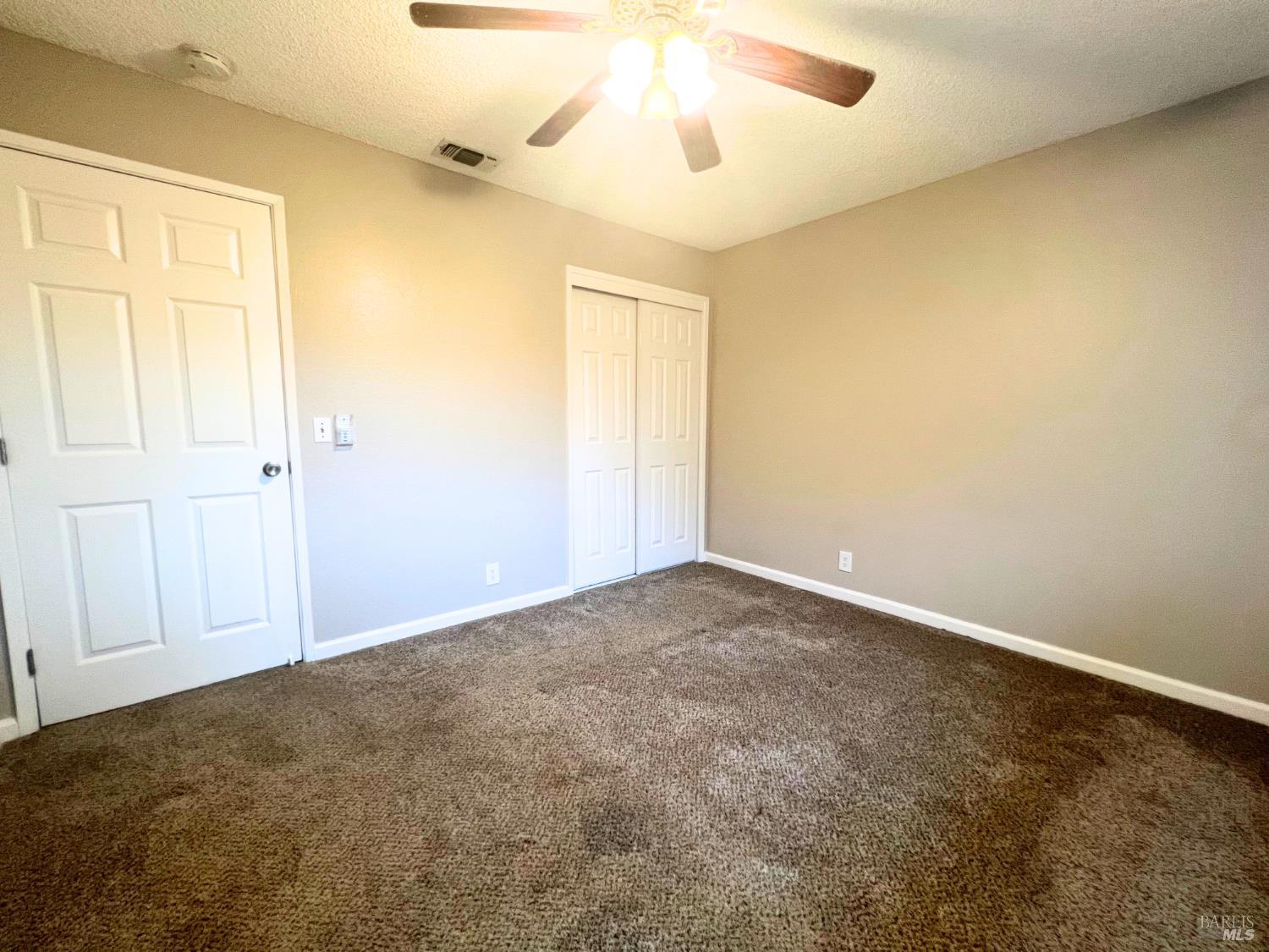 Detail Gallery Image 25 of 37 For 1136 Woodridge Dr, Vacaville,  CA 95687 - 3 Beds | 2 Baths