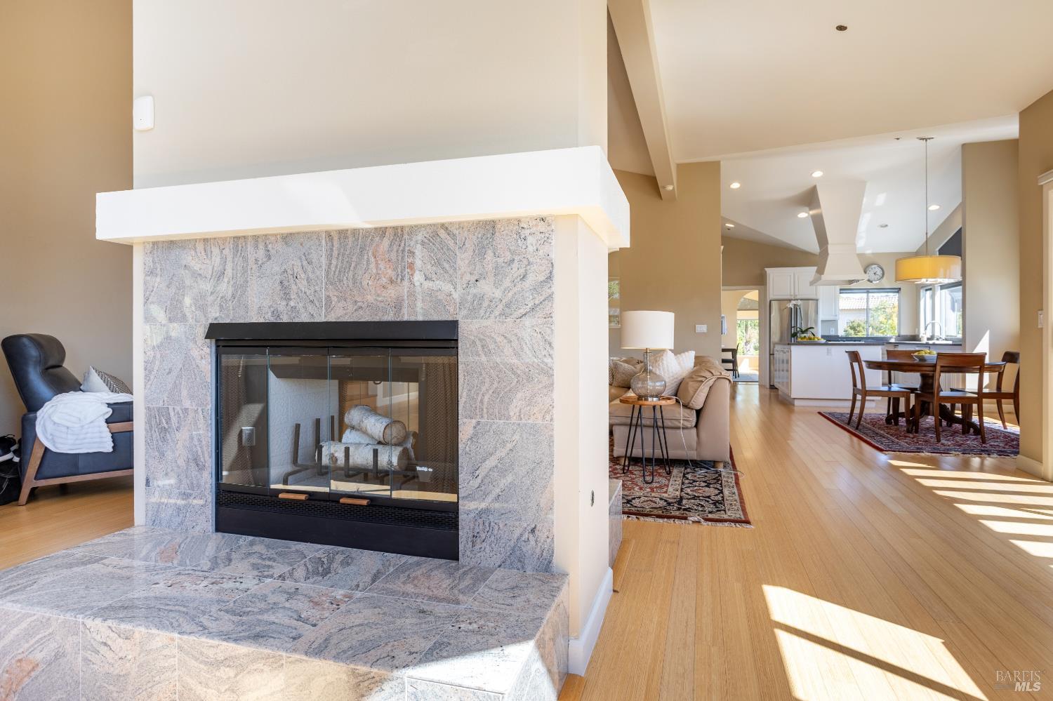 Detail Gallery Image 16 of 62 For 2901 Las Gallinas Ave, San Rafael,  CA 94903 - 4 Beds | 3/1 Baths