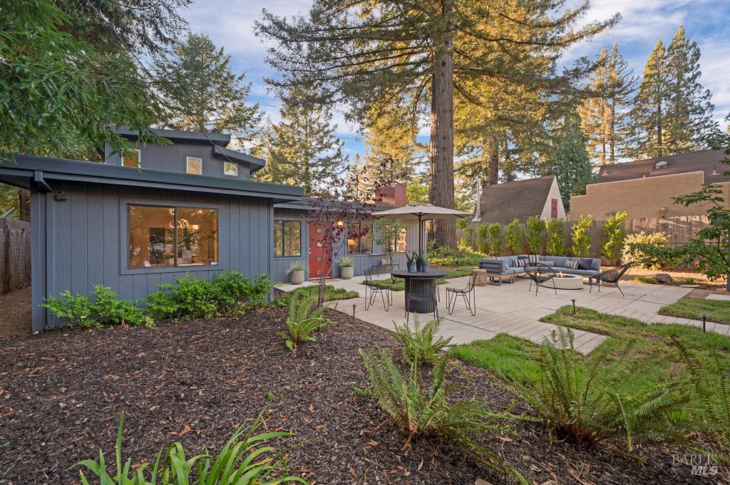 Detail Gallery Image 3 of 40 For 14282 Highland Ave, Guerneville,  CA 95446 - 1 Beds | 1/1 Baths