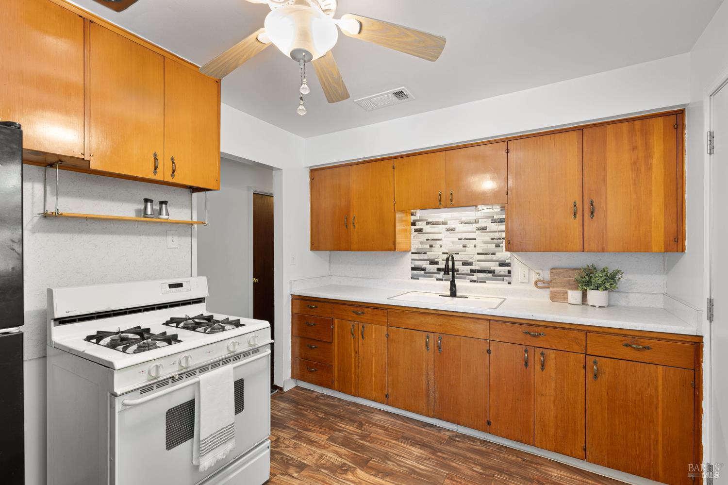 Detail Gallery Image 11 of 24 For 434 Cottonwood St, Vacaville,  CA 95688 - 3 Beds | 1 Baths