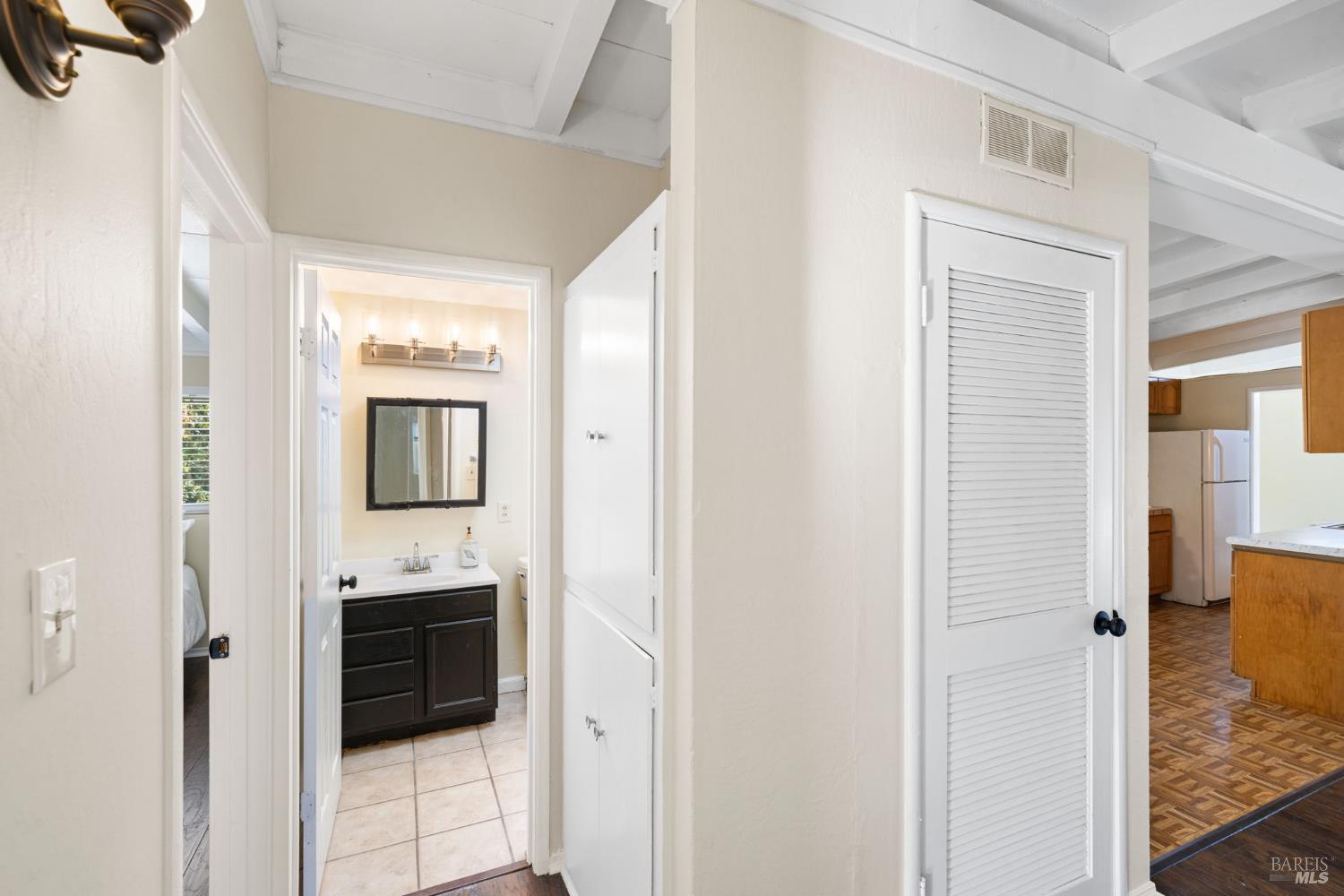 Detail Gallery Image 14 of 42 For 1401 Coronel Ave, Vallejo,  CA 94591 - 3 Beds | 2 Baths