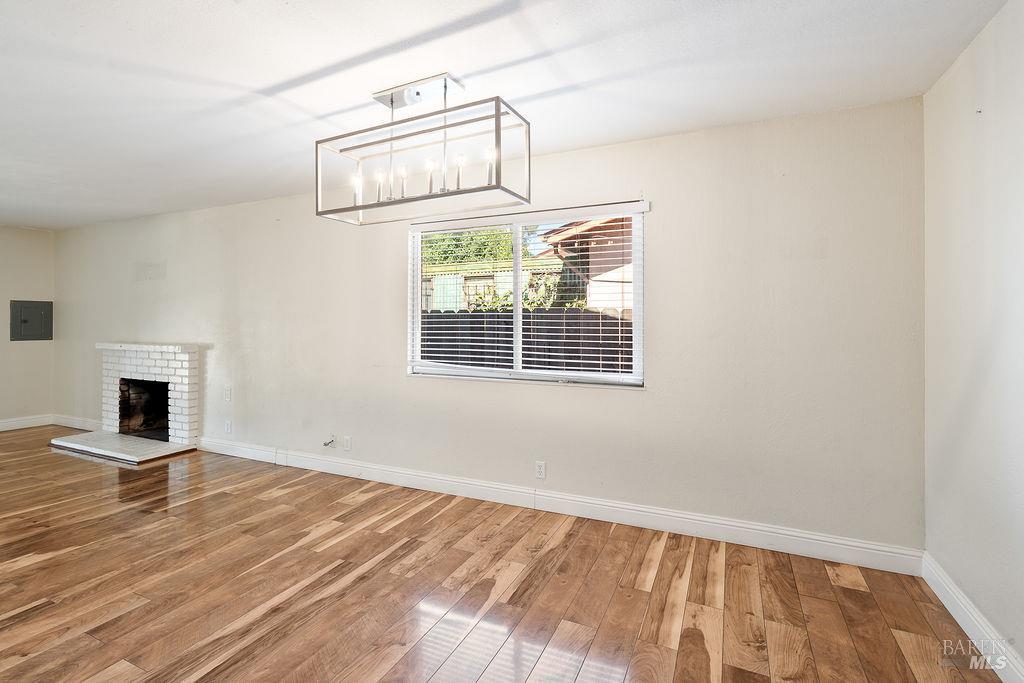Detail Gallery Image 9 of 36 For 9 Falcon Dr, Vallejo,  CA 94589 - 4 Beds | 2 Baths