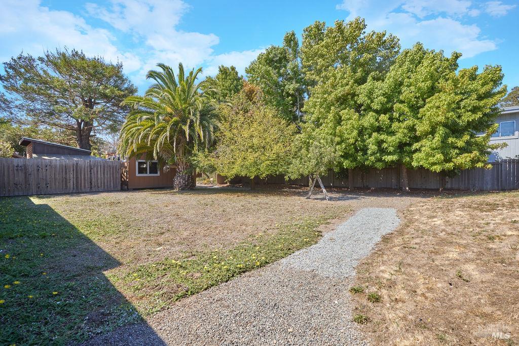 Detail Gallery Image 43 of 56 For 130 Juniper Rd, Bolinas,  CA 94924 - 2 Beds | 1/1 Baths