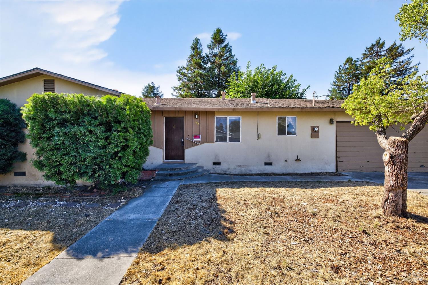 Detail Gallery Image 2 of 41 For 192 Winston Dr, Santa Rosa,  CA 95407 - 3 Beds | 1/1 Baths