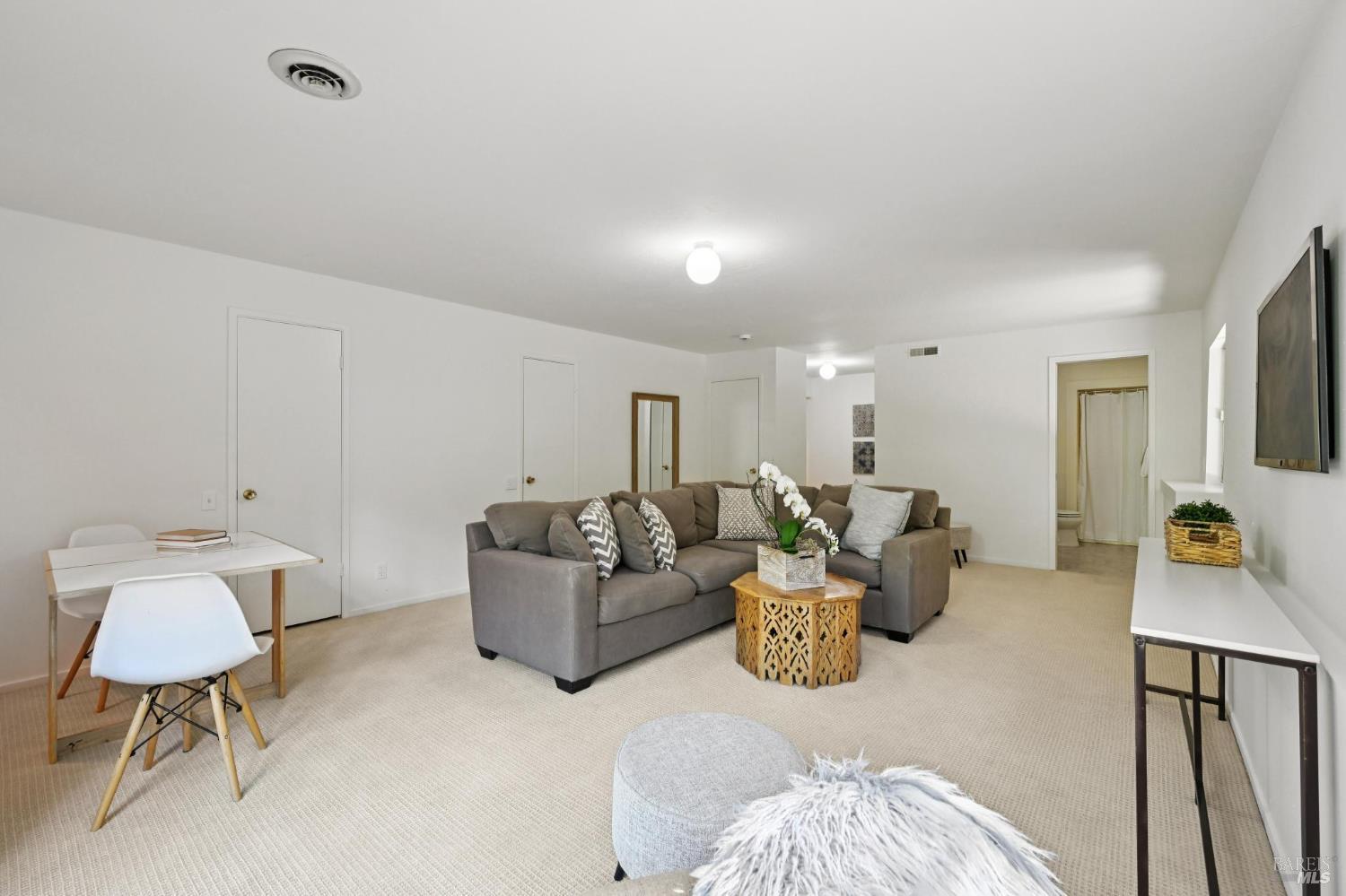 Detail Gallery Image 40 of 74 For 135 Spring Grove Ave, San Rafael,  CA 94901 - 6 Beds | 5/2 Baths