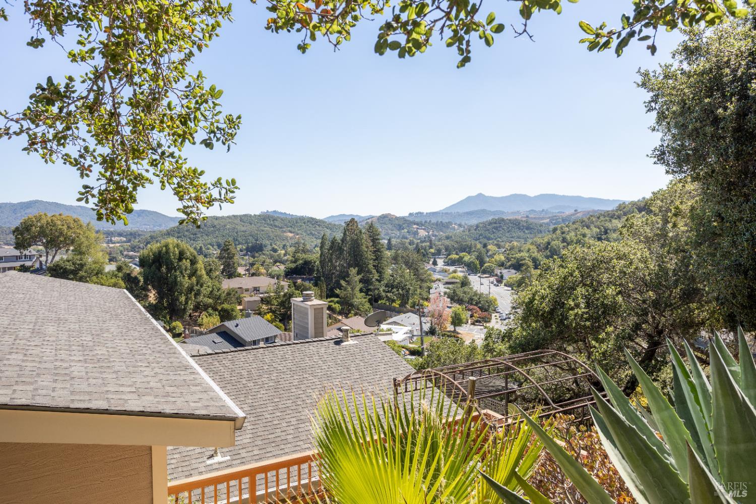 Detail Gallery Image 61 of 62 For 2901 Las Gallinas Ave, San Rafael,  CA 94903 - 4 Beds | 3/1 Baths