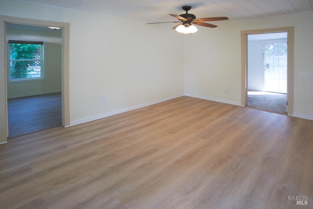 Detail Gallery Image 8 of 40 For 8743 Franklin St, Windsor,  CA 95492 - 1 Beds | 1 Baths