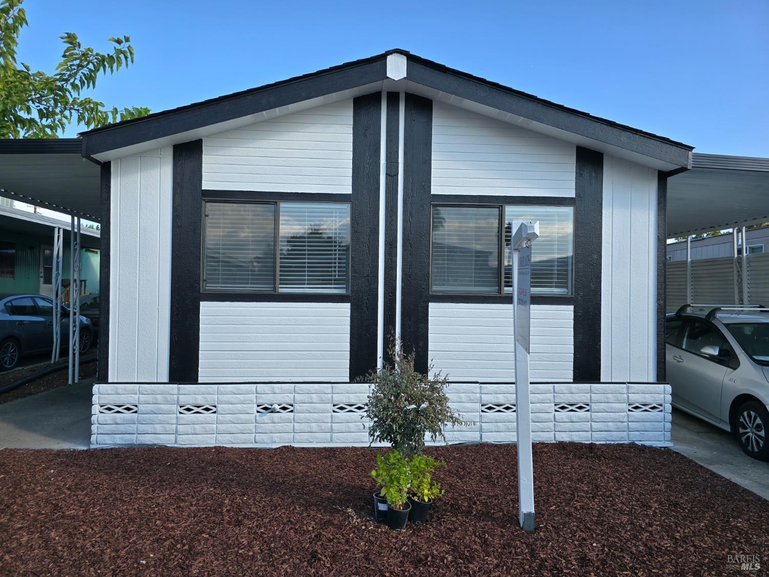Detail Gallery Image 1 of 14 For 816 Mary Unkn, Santa Rosa,  CA 95403 - 2 Beds | 2 Baths