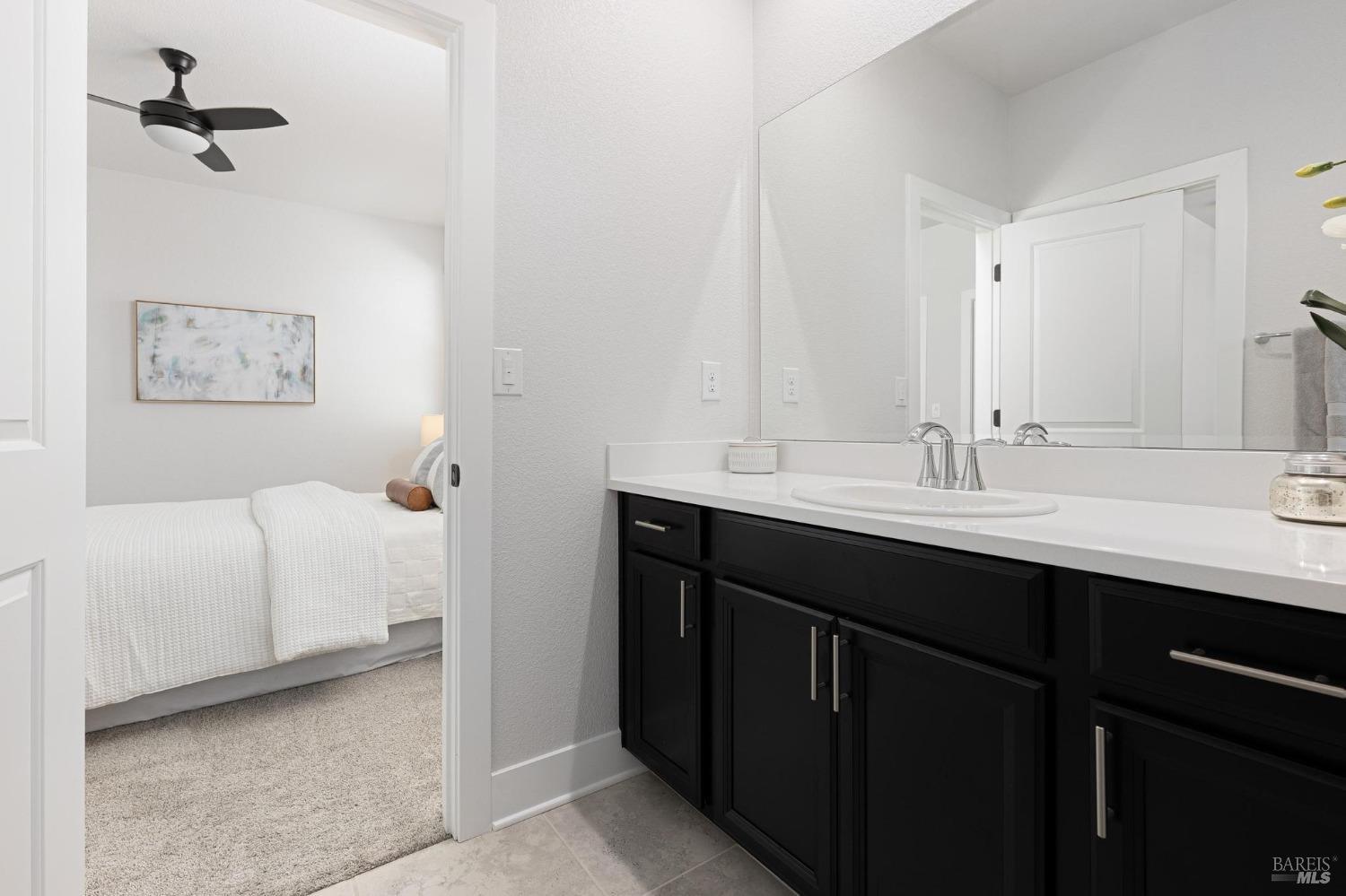 Detail Gallery Image 30 of 49 For 816 Cosmos Dr, Vacaville,  CA 95687 - 3 Beds | 2/1 Baths