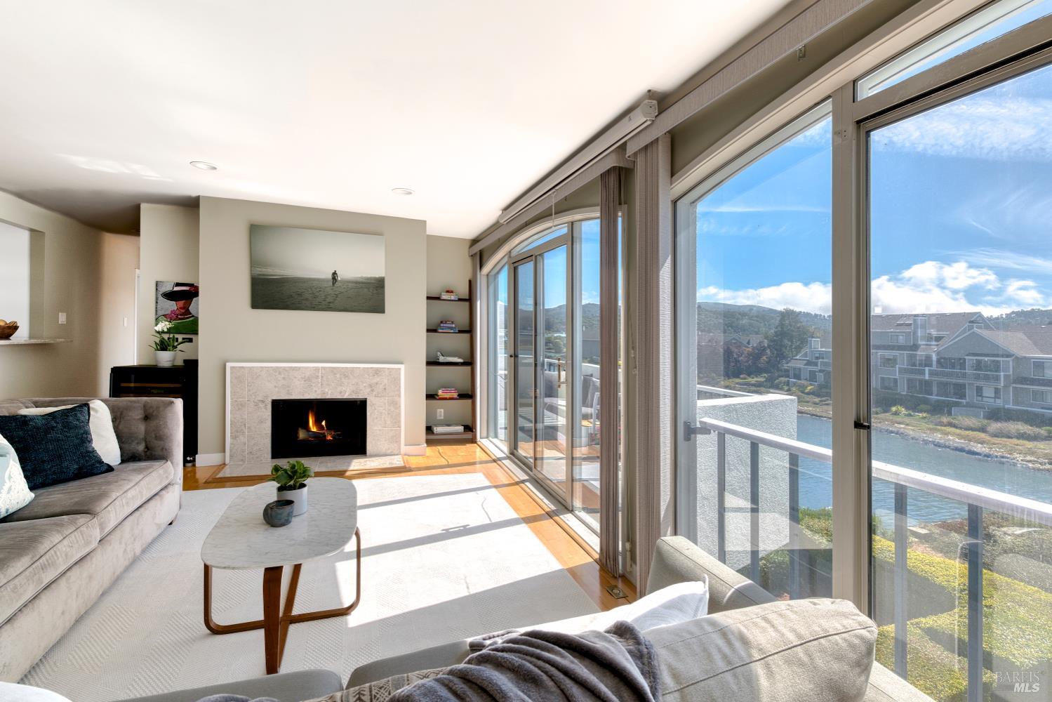 Detail Gallery Image 6 of 35 For 5331 Shelter Bay Ave, Mill Valley,  CA 94941 - 2 Beds | 2 Baths