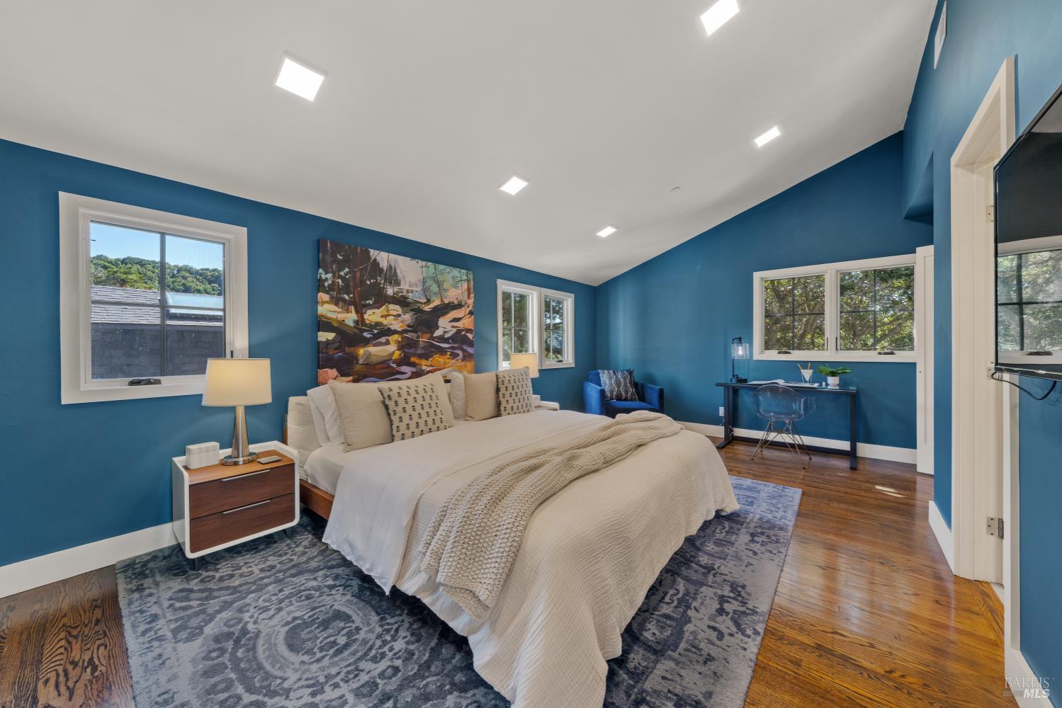 Detail Gallery Image 15 of 39 For 137 Granada Dr, Corte Madera,  CA 94925 - 4 Beds | 4 Baths