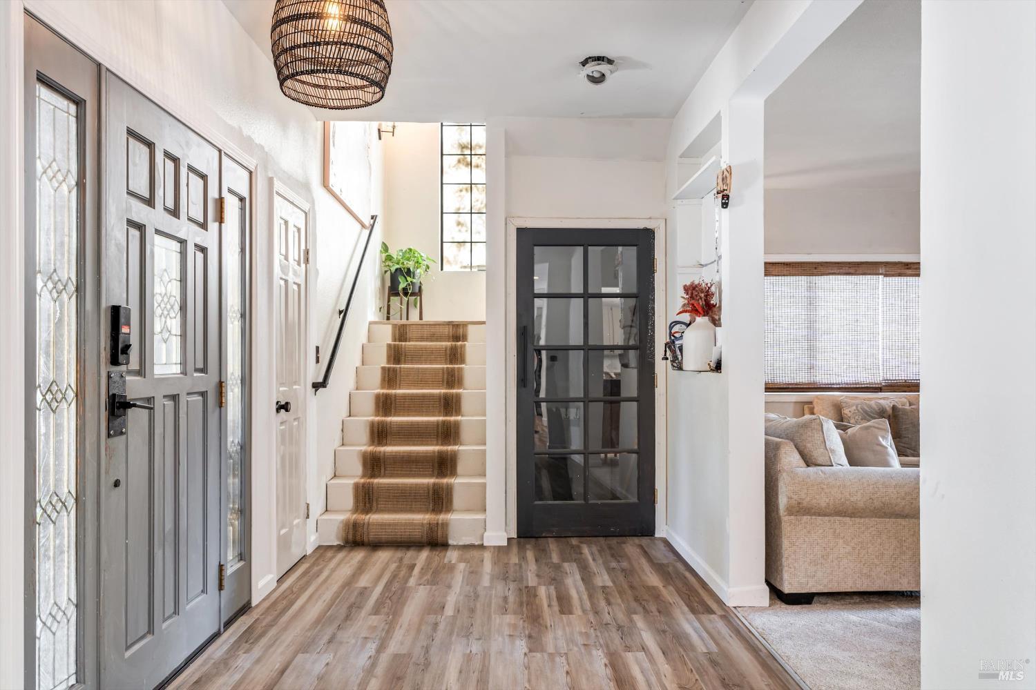 Detail Gallery Image 15 of 40 For 8061 Elphick Rd, Sebastopol,  CA 95472 - 4 Beds | 2/1 Baths