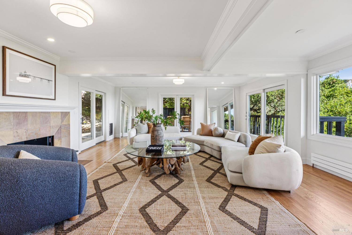 Detail Gallery Image 34 of 51 For 12 Tara View Rd, Belvedere Tiburon,  CA 94920 - 3 Beds | 2/1 Baths