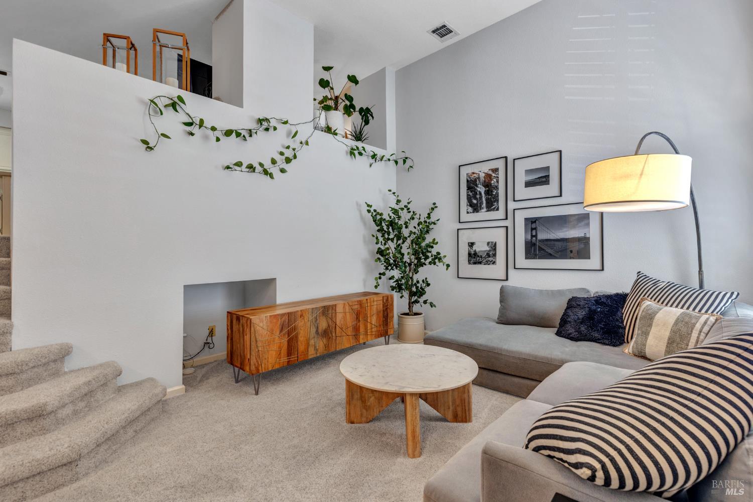Detail Gallery Image 5 of 23 For 485 E 5th St, Benicia,  CA 94510 - 3 Beds | 2/1 Baths