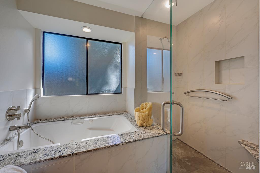 Detail Gallery Image 19 of 48 For 6417 Timber Springs Ct, Santa Rosa,  CA 95409 - 3 Beds | 2/2 Baths